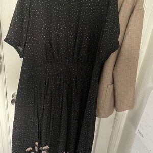 Elegant Black Polka Dot jellyfish Dress